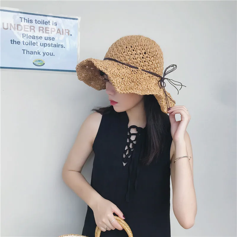 2019 Women Summer Hats Sun Beach Panama Straw Hat Wide Wave Brim Straw Hats Foldable Outdoor Sweet Lovely Paper Hats Hot Sale
2019 Women Summer Hats Sun Beach Panama Straw Hat Wide Wave Brim Straw Hats Foldable Outdoor Sweet Lovely Paper Hats Hot Sale