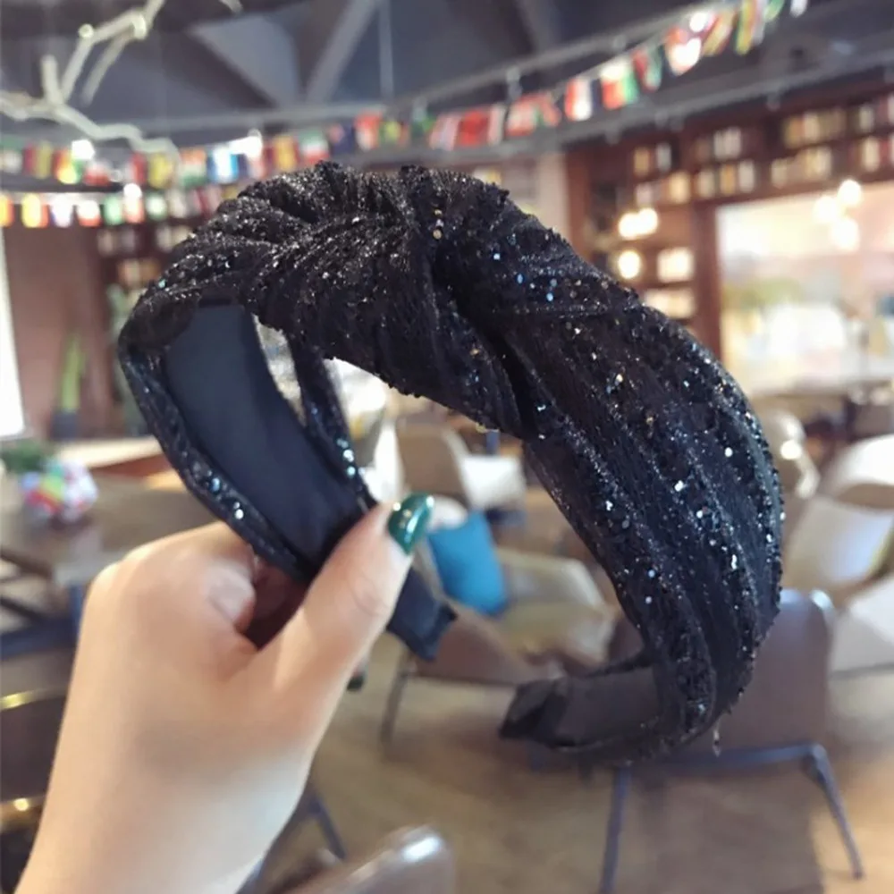 Brand New Fashion Women Headwear Simple Hair Accessories Woven Wide-Side Anti-Slip Toothed Headband Hair Hoop
Brand New Fashion Women Headwear Simple Hair Accessories Woven Wide-Side Anti-Slip Toothed Headband Hair Hoop