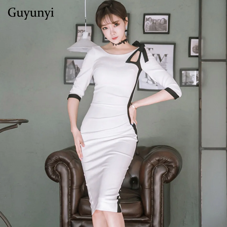 Elegant Office Lady Dress 2022 Spring Half Sleeve O-Neck Plain Color Black White Stitching Knee-Length Pencil Dress Women
Elegant Office Lady Dress 2022 Spring Half Sleeve O-Neck Plain Color Black White Stitching Knee-Length Pencil Dress Women