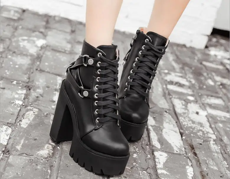 Women Autumn Ankle Genuine Leather Boots Ladies Lace up Square Thick High Heels Boots Platform Female Buckle Strap Pumps Shoes
Women Autumn Ankle Genuine Leather Boots Ladies Lace up Square Thick High Heels Boots Platform Female Buckle Strap Pumps Shoes