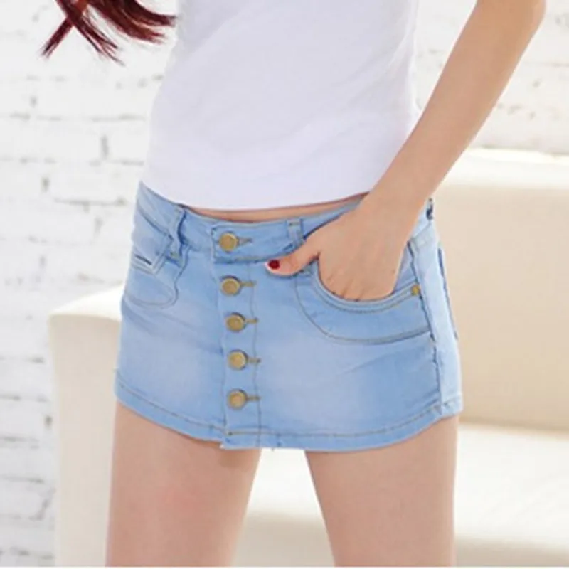 2018 summer denim ripped shorts light colored wild women's shorts skirt hot woman sexy shorts
2018 summer denim ripped shorts light colored wild women's shorts skirt hot woman sexy shorts