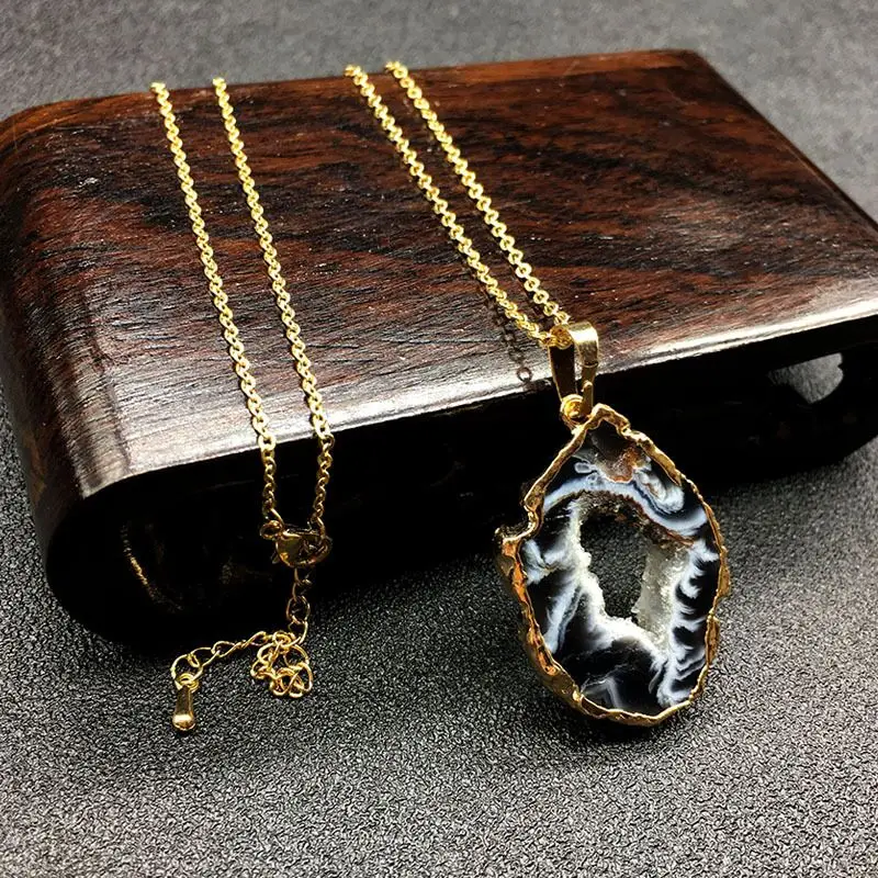 Natural Druzy Agate Stones Rough Crystal Pendant Irregular Shaped Silver Gold Plated Pendant Necklace 1pc
Natural Druzy Agate Stones Rough Crystal Pendant Irregular Shaped Silver Gold Plated Pendant Necklace 1pc