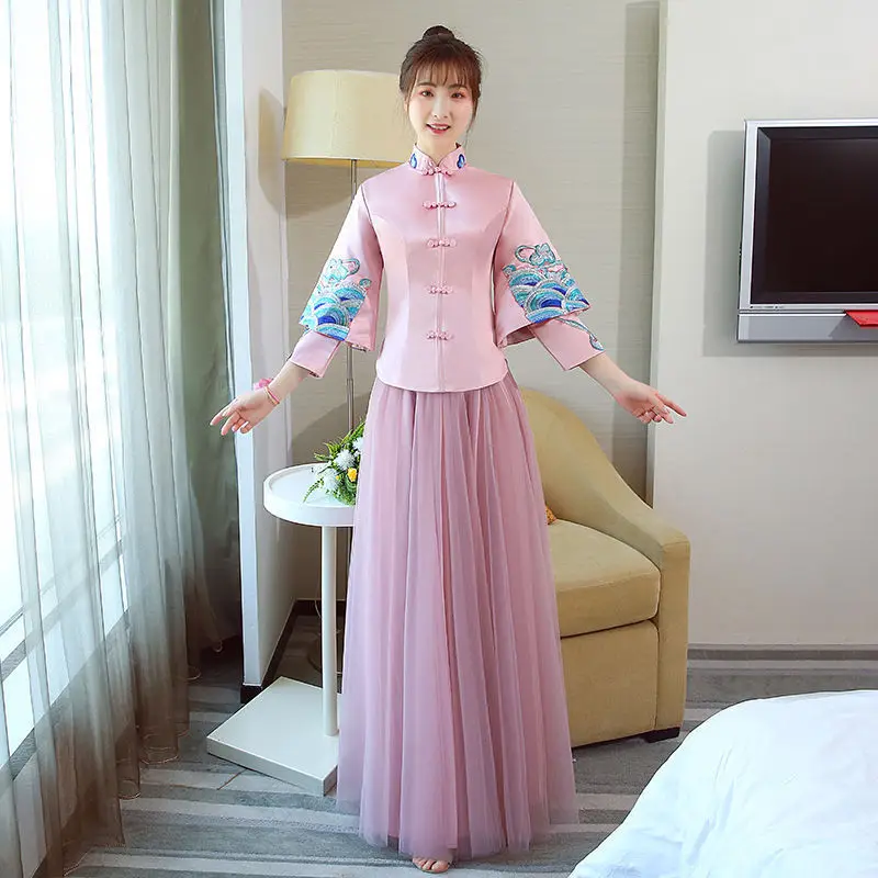 Satin Pink Cheongsam Gown Long Sleeve Chinese Dress Elegant Princess Clothes Bridesmaid Dresses Traditional Embroidery Qipao
Satin Pink Cheongsam Gown Long Sleeve Chinese Dress Elegant Princess Clothes Bridesmaid Dresses Traditional Embroidery Qipao