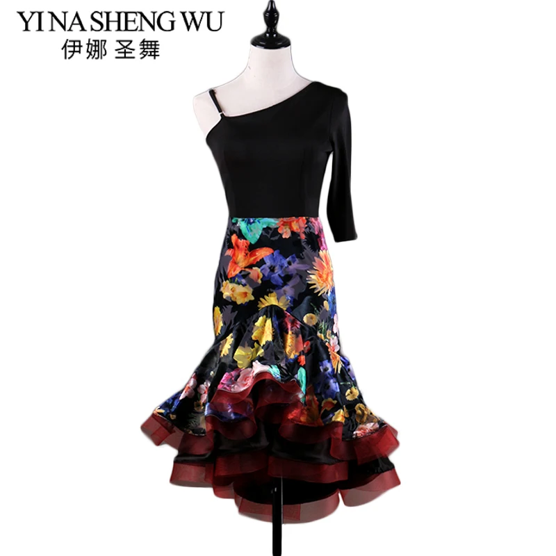 High-grade Embroidered Latin Dance Competition Clothes Oblique Shoulder Single-Sleeve Latin Dance Professional Performance Dress
High-grade Embroidered Latin Dance Competition Clothes Oblique Shoulder Single-Sleeve Latin Dance Professional Performance Dress