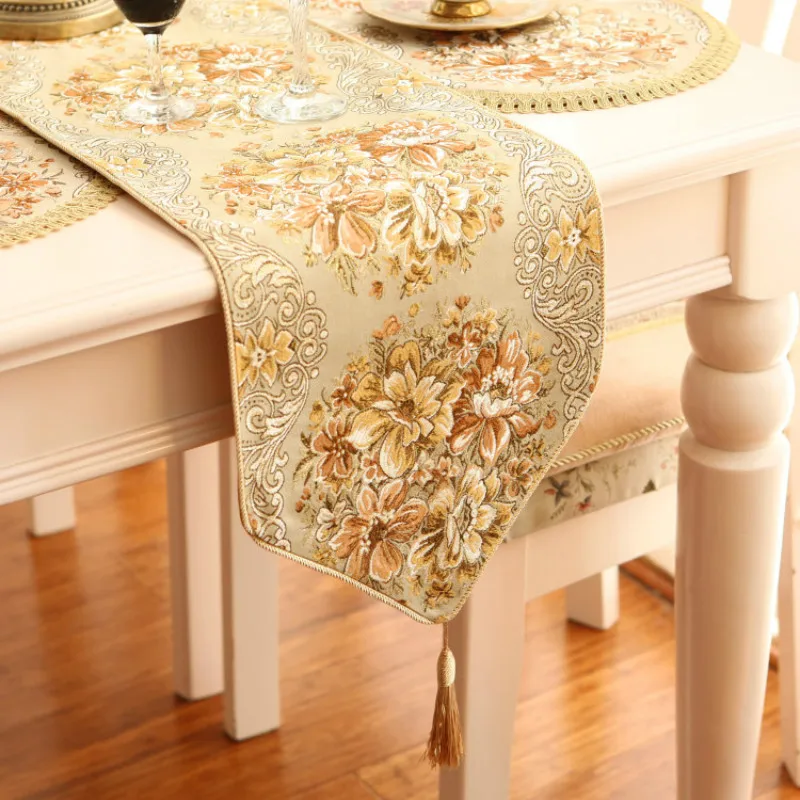 European style table runner luxurious camino de mesa gold silk embroidery cloth runner dining room table flag chemin de table
European style table runner luxurious camino de mesa gold silk embroidery cloth runner dining room table flag chemin de table
