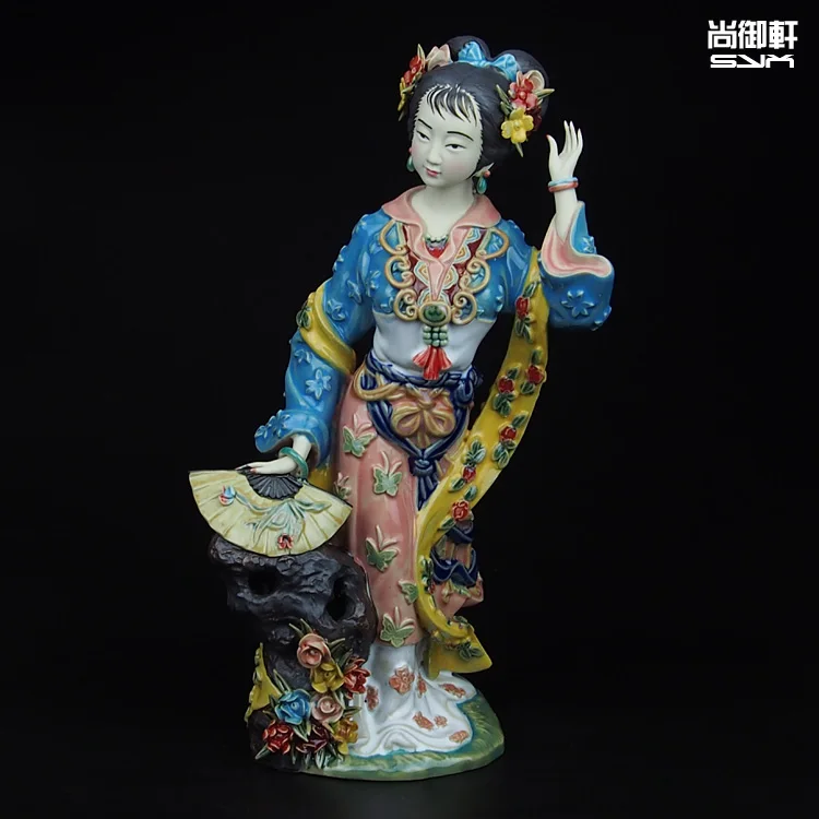 В стиле кукол Shiwan master of fine древние персонажи мечты Красной манезии Двенадцать красавиц Xue Baochai керамические украшения поделки
В стиле кукол Shiwan master of fine древние персонажи мечты Красной манезии Двенадцать красавиц Xue Baochai керамические украшения поделки