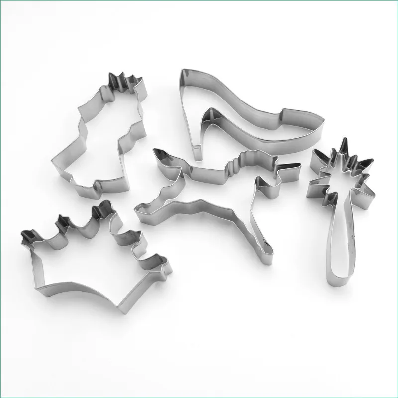5pcs/set Metal Stainless Steel of Princess Series imperial crown Unicorn Cookie Cutters Fondant Biscuits Tools
5pcs/set Metal Stainless Steel of Princess Series imperial crown Unicorn Cookie Cutters Fondant Biscuits Tools