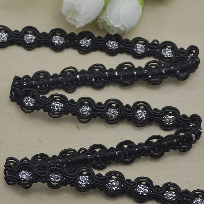 40m High Qulality DIY Clothes Accessories Gold Curve Lace Trim Sewing Lace Golden Centipede Braided Ribbon Black Tape Belt
40m High Qulality DIY Clothes Accessories Gold Curve Lace Trim Sewing Lace Golden Centipede Braided Ribbon Black Tape Belt