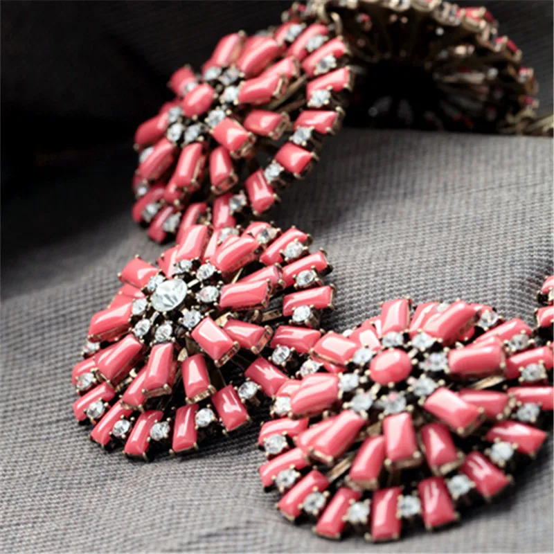 New Bohenmia style sterling crystal women necklace sweet party pink flower sweater chain best quality accessories for ladies
New Bohenmia style sterling crystal women necklace sweet party pink flower sweater chain best quality accessories for ladies