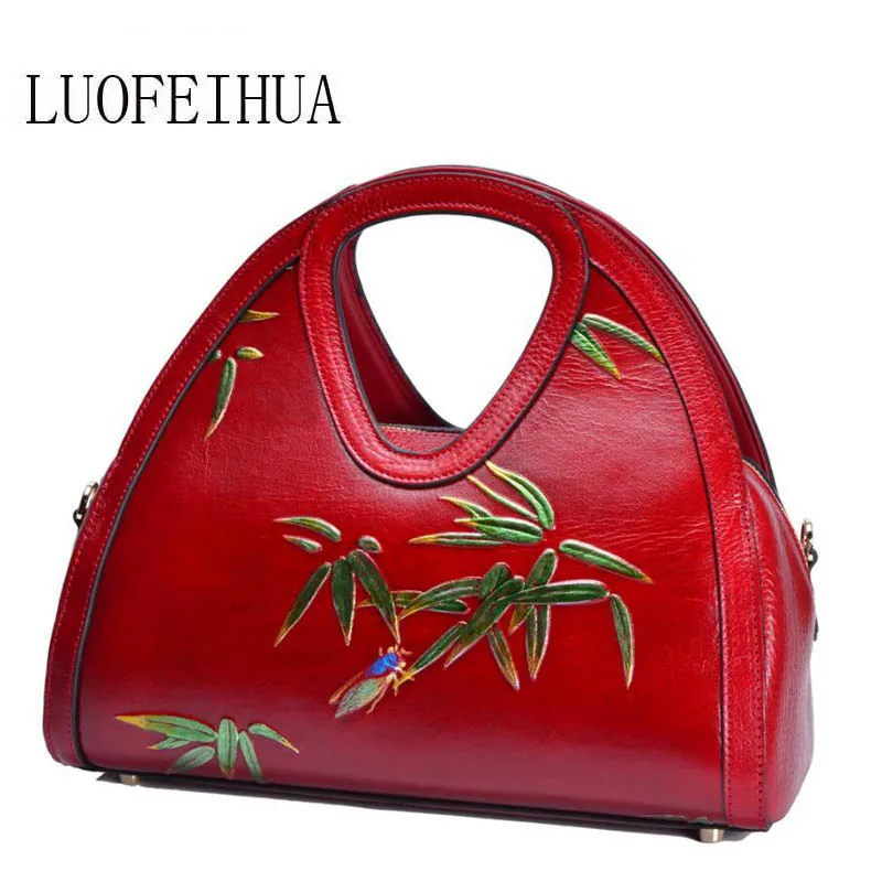 LUOFEIHUA 2020 original ethnic style new leather embossed women's handbag First layer leather handcuffs handbag
LUOFEIHUA 2020 original ethnic style new leather embossed women's handbag First layer leather handcuffs handbag