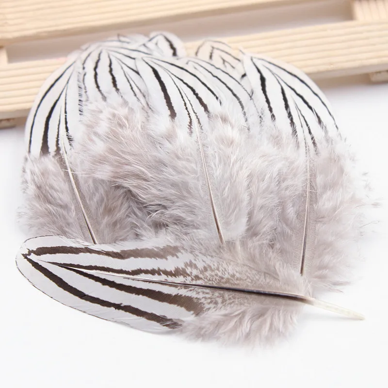 30pcs/lot high quality beatiful natural guinea fowl feather 7-10cm Diy Earrings hat Clothing Decorative accessories YM-14
30pcs/lot high quality beatiful natural guinea fowl feather 7-10cm Diy Earrings hat Clothing Decorative accessories YM-14