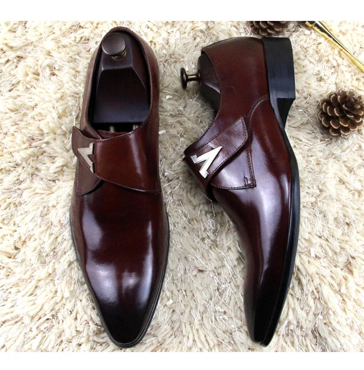 Pointed Toe Man Fashion Real Leather High Quality Buckles Derby Oxfords Shoes 2018 Men Spring Autumn Shiny Suits Oxfords
Pointed Toe Man Fashion Real Leather High Quality Buckles Derby Oxfords Shoes 2018 Men Spring Autumn Shiny Suits Oxfords