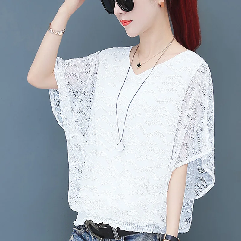 white Women Lace Shirts Casual Batwing Sleeve Tops fashion V-Neck Short Sleeve Blouses women Summer Hollow Out Elegant Shirts
white Women Lace Shirts Casual Batwing Sleeve Tops fashion V-Neck Short Sleeve Blouses women Summer Hollow Out Elegant Shirts