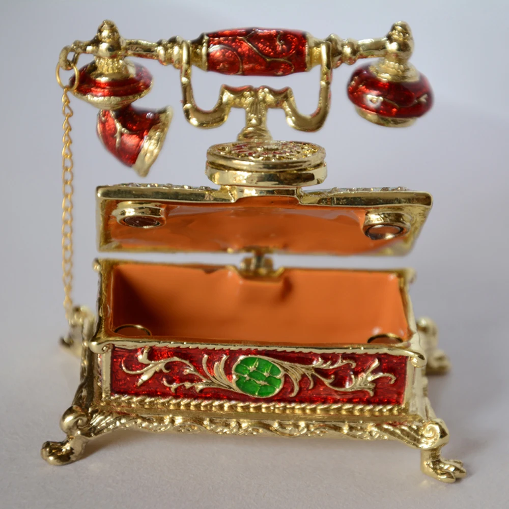 Antique telephone design decoration trinket box with rhinestone jeweled enamel hinged Rings Box Earring/Pendant Display Gift Box
Antique telephone design decoration trinket box with rhinestone jeweled enamel hinged Rings Box Earring/Pendant Display Gift Box