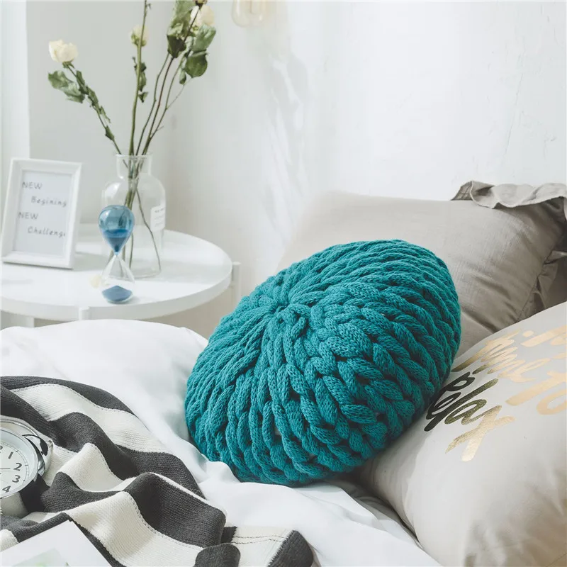 Round Hand-woven Thick Line Pillow Sofa Cushion Creative Home Decoration 40x40x10cm
Round Hand-woven Thick Line Pillow Sofa Cushion Creative Home Decoration 40x40x10cm