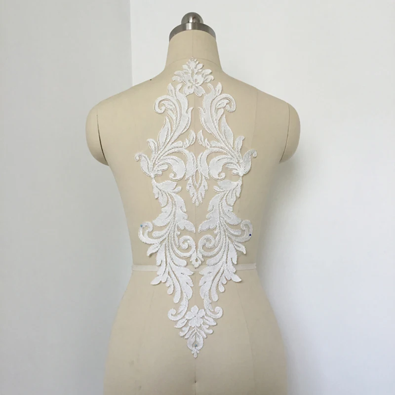 1 Piece Mesh Embroidered Polyester Lace Applique Ivory White Lace Trim DIY Sewing Material Cord Lace Fabric For Wedding Dress
1 Piece Mesh Embroidered Polyester Lace Applique Ivory White Lace Trim DIY Sewing Material Cord Lace Fabric For Wedding Dress