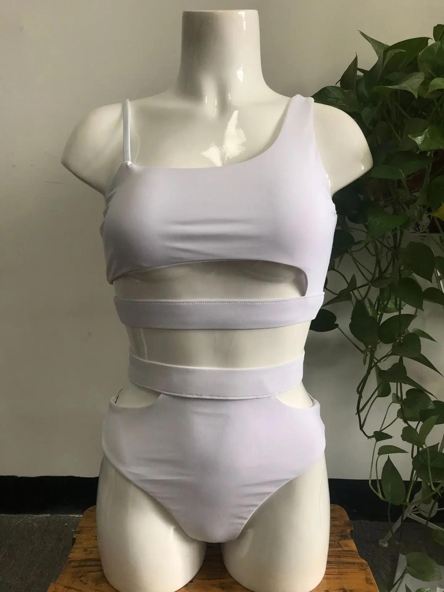 Women's Swimming Suit white Bikini Set Bandage Sexy Women Swimsuits Bather Swimwear High Waist Biquinis Feminino Two Pieces
Women's Swimming Suit white Bikini Set Bandage Sexy Women Swimsuits Bather Swimwear High Waist Biquinis Feminino Two Pieces