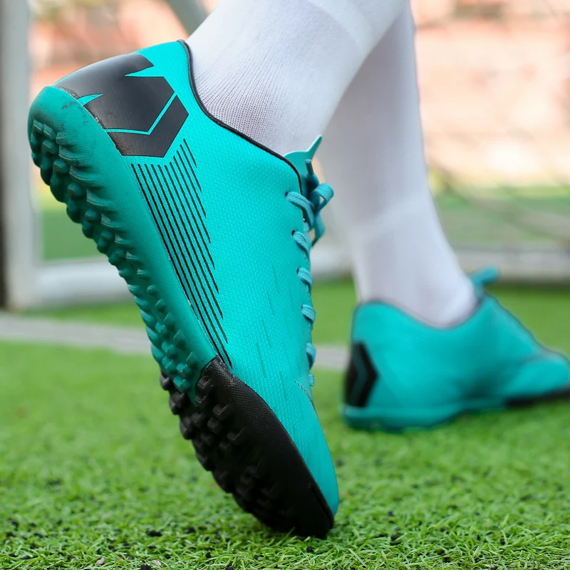 Indoor Soccer Shoes Men Futsal High Top Soccer Cleats Adults Magista TF Football Shoes for Boys Kids Football Boots Ankle 88
Indoor Soccer Shoes Men Futsal High Top Soccer Cleats Adults Magista TF Football Shoes for Boys Kids Football Boots Ankle 88