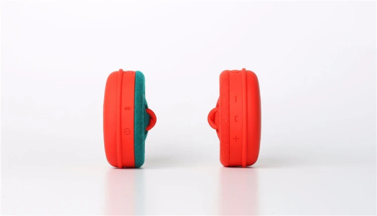 New Novomill e-Button Bluetooth speaker Christmas edition Portable Wool fiber HIFI Button Model Wireless music player Subwoofer
New Novomill e-Button Bluetooth speaker Christmas edition Portable Wool fiber HIFI Button Model Wireless music player Subwoofer