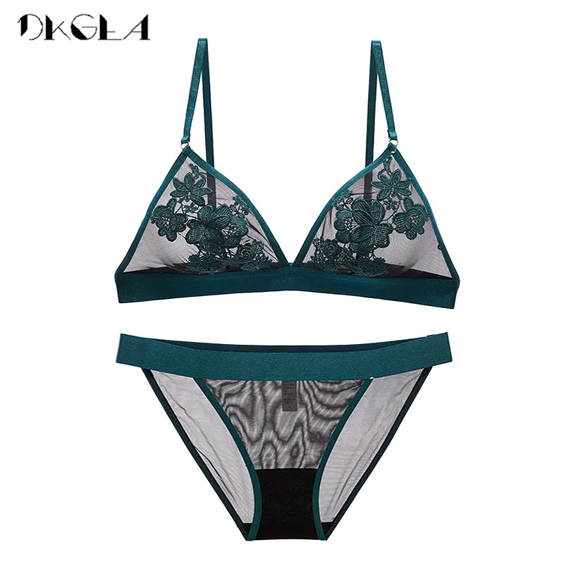 New Fashion Flowers Embroidery Lace Blue Lingerie Set Transparent Bras Women Sexy Underwear Sets Plus Size XL L See Through Bra
New Fashion Flowers Embroidery Lace Blue Lingerie Set Transparent Bras Women Sexy Underwear Sets Plus Size XL L See Through Bra