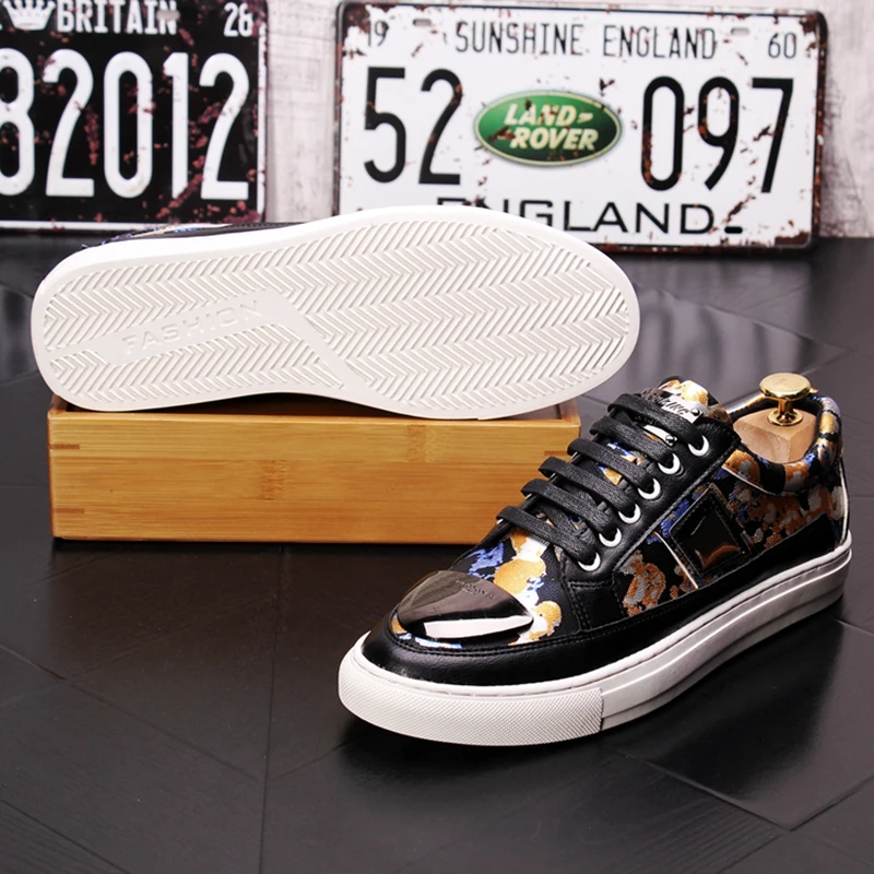 Stephoes 2020 Men Fashion Casual Loafers Male Summer Metal Youth Breathable Leisure Shoes Lace Up Party Prom Luxury Brand Shoes
Stephoes 2020 Men Fashion Casual Loafers Male Summer Metal Youth Breathable Leisure Shoes Lace Up Party Prom Luxury Brand Shoes
