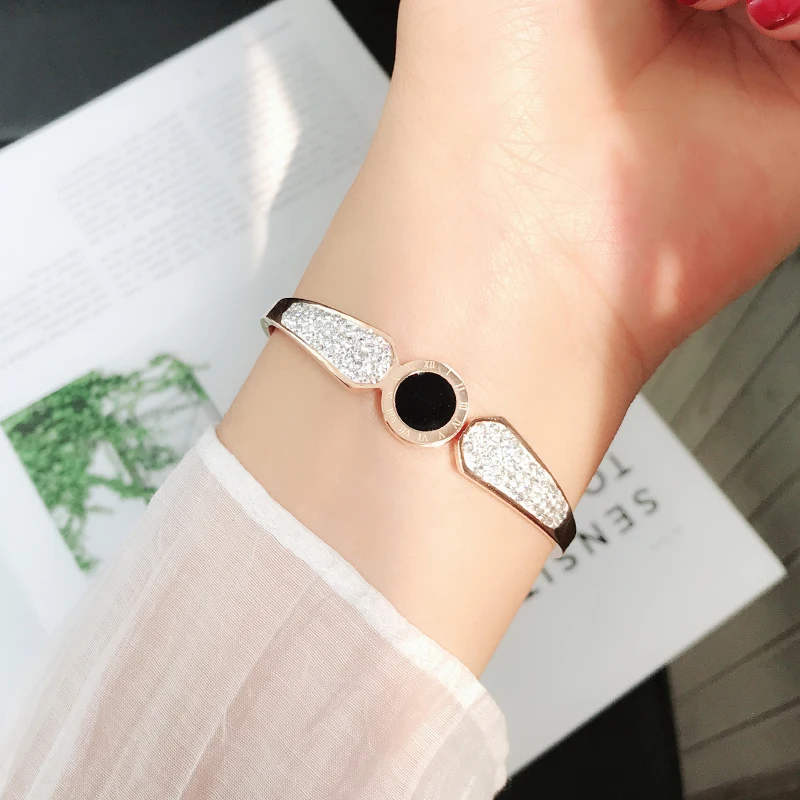 YUN RUO 2023 New Arrival Super Shiny Crystal Bangle Rose Gold Color 316 L Titanium Steel Jewelry Woman Never Fade Korean style
YUN RUO 2023 New Arrival Super Shiny Crystal Bangle Rose Gold Color 316 L Titanium Steel Jewelry Woman Never Fade Korean style