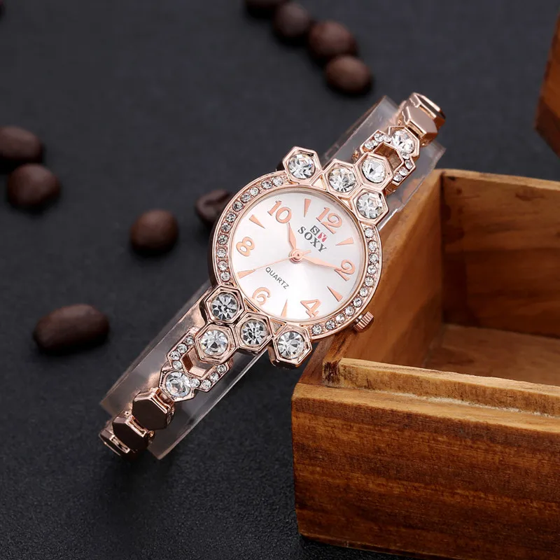 Luxury Brand Fashion Gold Female Bracelet Watch Women Stainless Steel Quartz-watch Ladies Dress Watches relogio feminino AC066
Luxury Brand Fashion Gold Female Bracelet Watch Women Stainless Steel Quartz-watch Ladies Dress Watches relogio feminino AC066