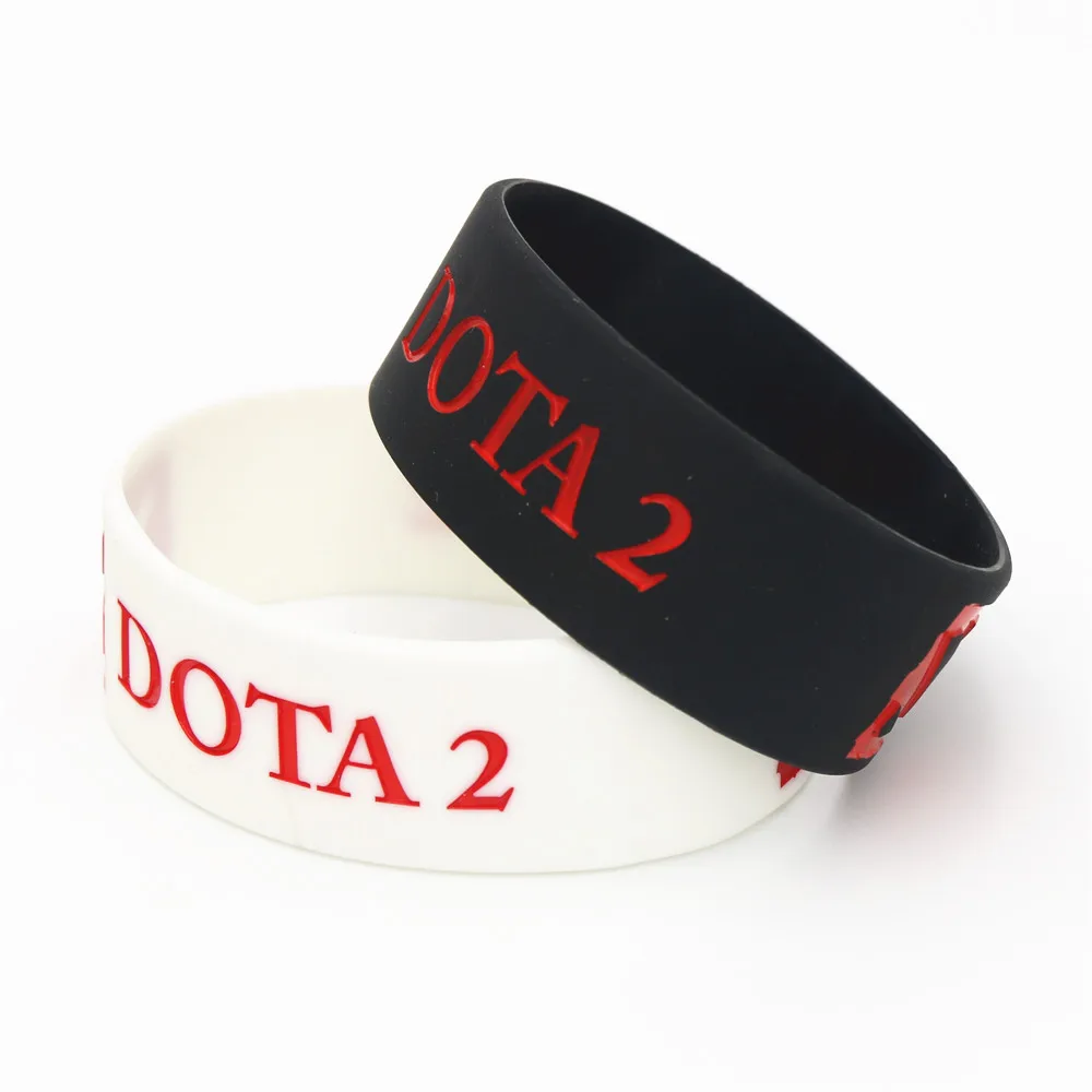 

1PC New Game Bracelet Wristband Wide White Black Sport Rubber Silicone Bracelet Printed Band SH061