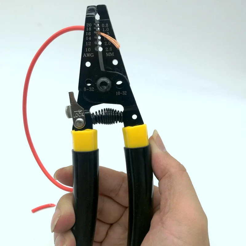 Portable Wire Stripper Tool Pliers 0.6-2.6mm Crimping Cable Stripping AWG22-10 Wire Cutters Hand Tool for Electrical TH4
Portable Wire Stripper Tool Pliers 0.6-2.6mm Crimping Cable Stripping AWG22-10 Wire Cutters Hand Tool for Electrical TH4