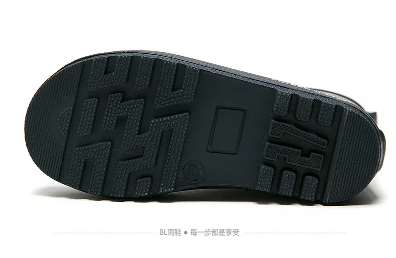 Kids Boys Girls Rain Boots Soft Rubber Stripes High Quality Waterproof Antiskid Mid-calf Infant Middle Tube Boots 
Kids Boys Girls Rain Boots Soft Rubber Stripes High Quality Waterproof Antiskid Mid-calf Infant Middle Tube Boots