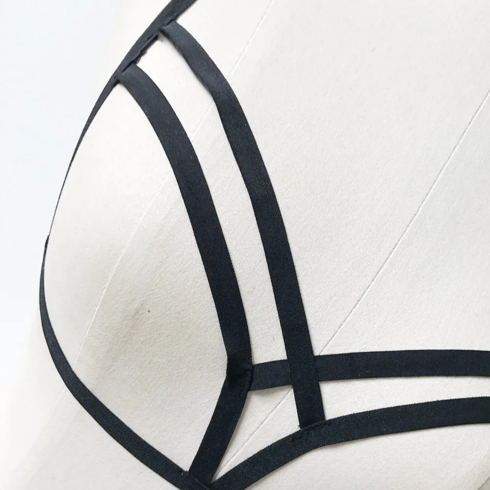 Alluring Women soft and comfortable Cage Bra Elastic Cage Bra Strappy Hollow Out Bra Bustier L50/0118
Alluring Women soft and comfortable Cage Bra Elastic Cage Bra Strappy Hollow Out Bra Bustier L50/0118