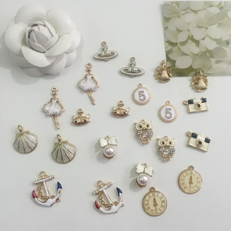 Promotion 22Pcs Mix White Styles 15-30MM Glass Rhinestones + ABS Pearl+ Glazing KC Gold Alloy Pendants Jewelry Charms | Украшения и