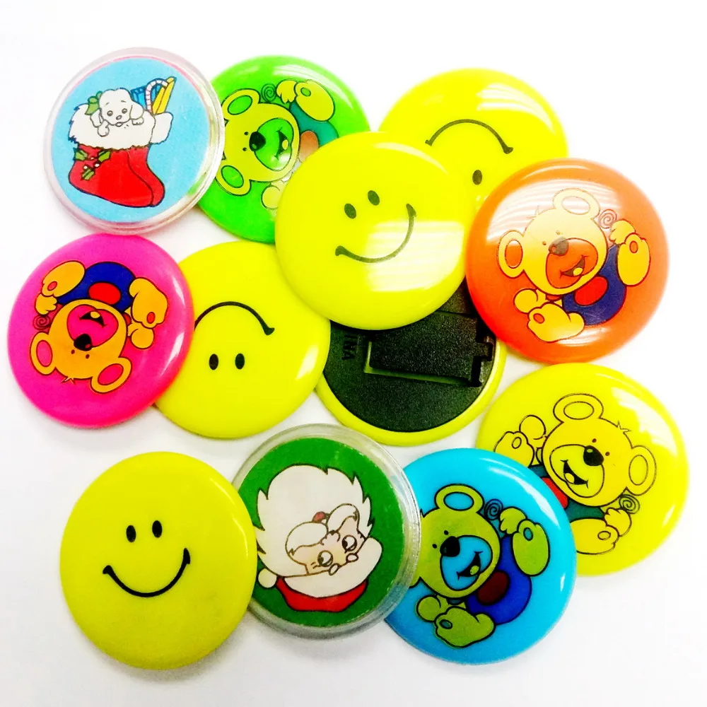 8PCS Wholesales mixed Badges Vintage Favour Pinata School Bag Birthday Party Favors Gift Novelty Birthday Prize Cake Decoration
8PCS Wholesales mixed Badges Vintage Favour Pinata School Bag Birthday Party Favors Gift Novelty Birthday Prize Cake Decoration