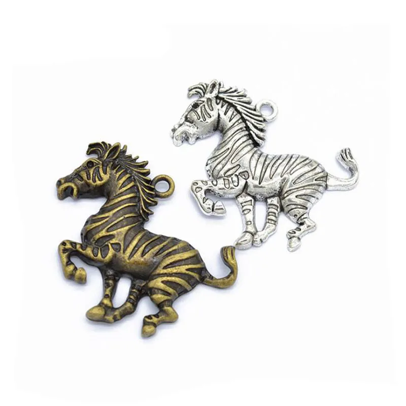 10pcs/lot 50x41mm Antique Silver/ Antique Bronze Plated Alloy Horse Charms Pendant Fit For Jewelry Findings
10pcs/lot 50x41mm Antique Silver/ Antique Bronze Plated Alloy Horse Charms Pendant Fit For Jewelry Findings