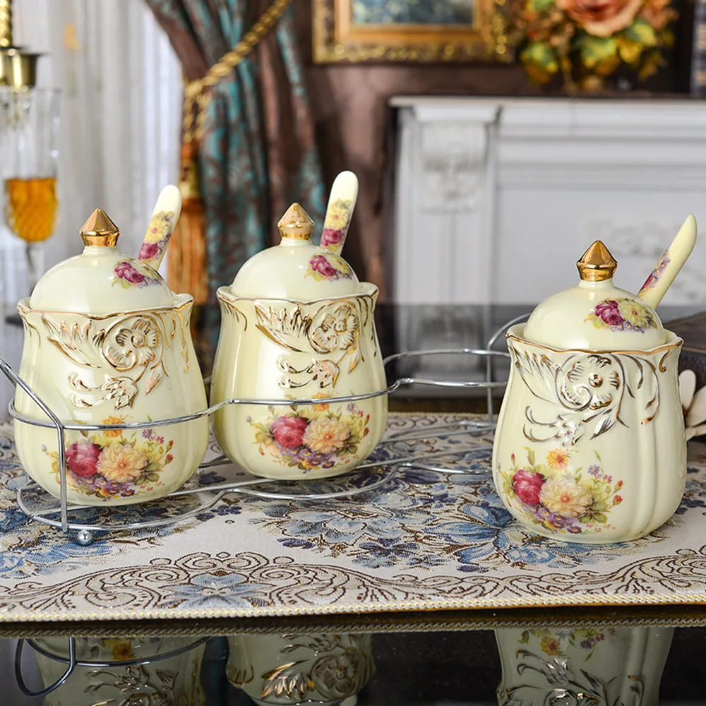European kitchen supplies ceramic seasoning jar three-piece suit creative home with lid seasoning tank salt shaker LM01231438
European kitchen supplies ceramic seasoning jar three-piece suit creative home with lid seasoning tank salt shaker LM01231438