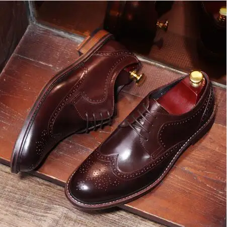 Handmade Men Flats Fashion High Quality Genuine Leather Shoes Men Lace-Up Business Shoes Male Formal Dress Shoes Brogue Spring
Handmade Men Flats Fashion High Quality Genuine Leather Shoes Men Lace-Up Business Shoes Male Formal Dress Shoes Brogue Spring