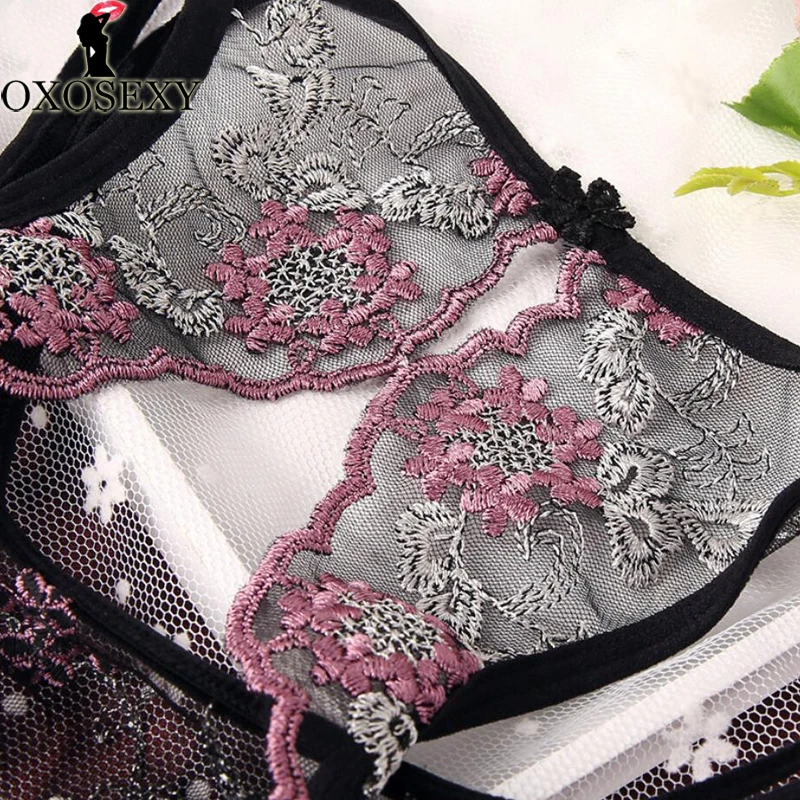 Ladies Embroidery briefs open crotch bikini Women Sexy G-String Thongs Intimates Briefs Women Lace Underwear female Panties 025
Ladies Embroidery briefs open crotch bikini Women Sexy G-String Thongs Intimates Briefs Women Lace Underwear female Panties 025
