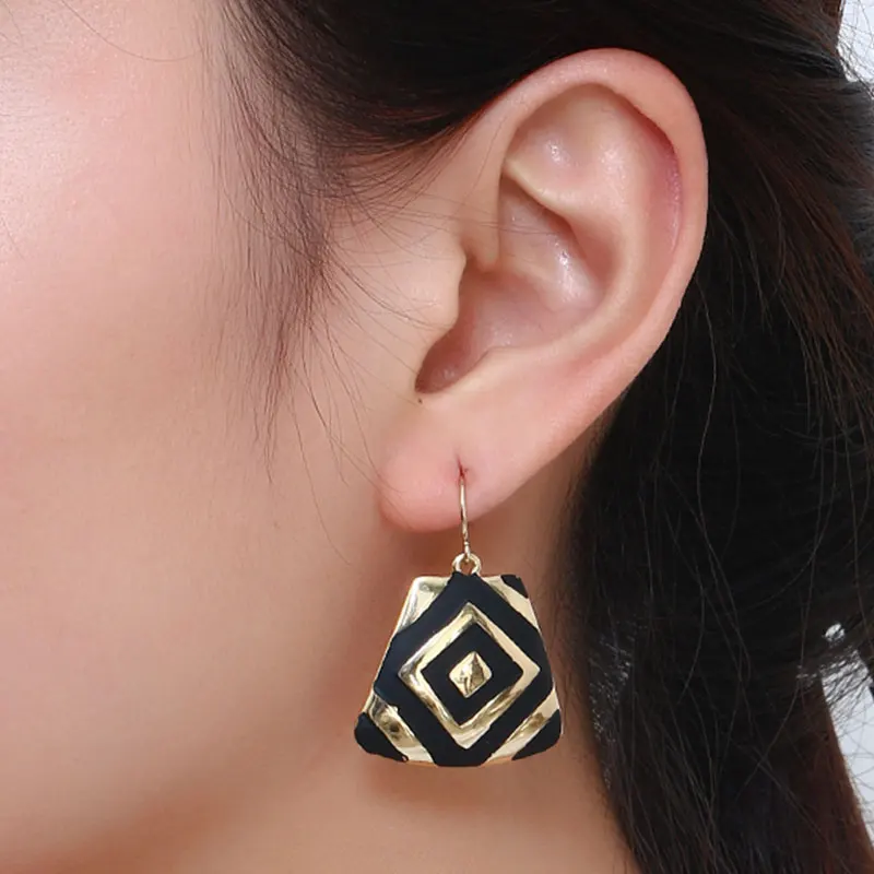 Shineland Fashion Bijoux Trendy 2020 New Women Accessories Black Enamel Statement Geometric Drop Earrings Pendientes Mujer Gift
Shineland Fashion Bijoux Trendy 2020 New Women Accessories Black Enamel Statement Geometric Drop Earrings Pendientes Mujer Gift