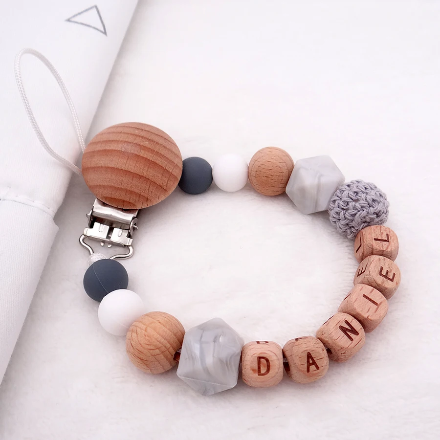 Handmade Free Personalized Name Speenclips Wood Silicone Pacifier Clips Safe Chupetero Teething Chain Pacifier Leash Holder New
Handmade Free Personalized Name Speenclips Wood Silicone Pacifier Clips Safe Chupetero Teething Chain Pacifier Leash Holder New