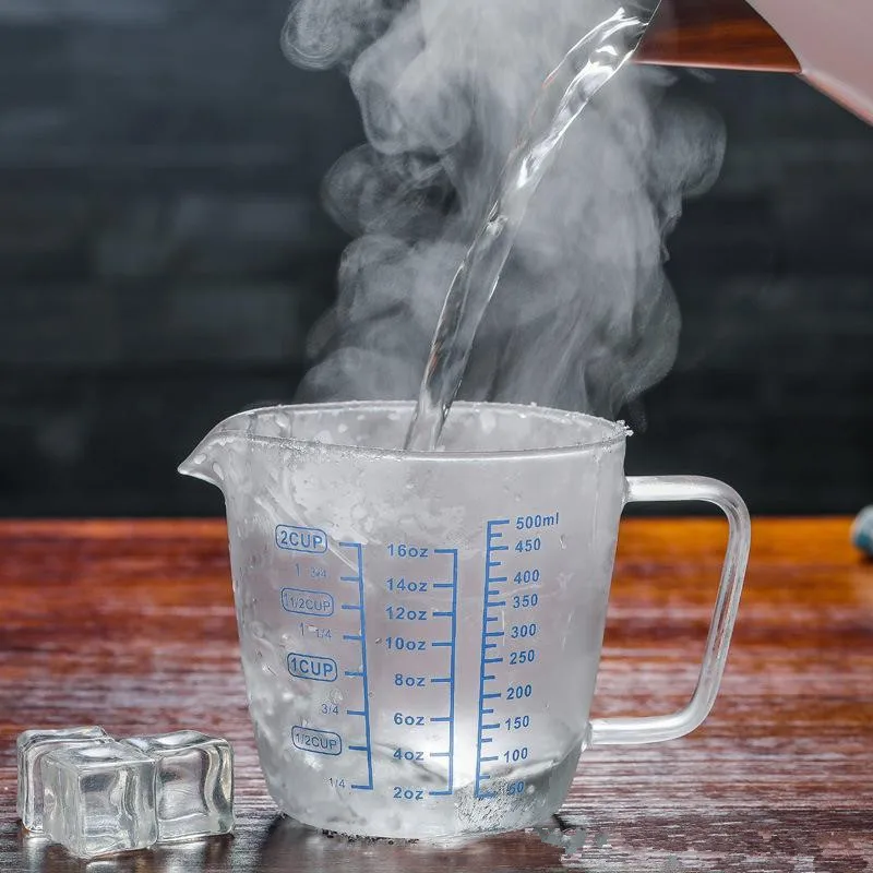250ml500ml milk cup high borosilicate glass measuring cup with scale band cover can be directly heated
250ml500ml milk cup high borosilicate glass measuring cup with scale band cover can be directly heated