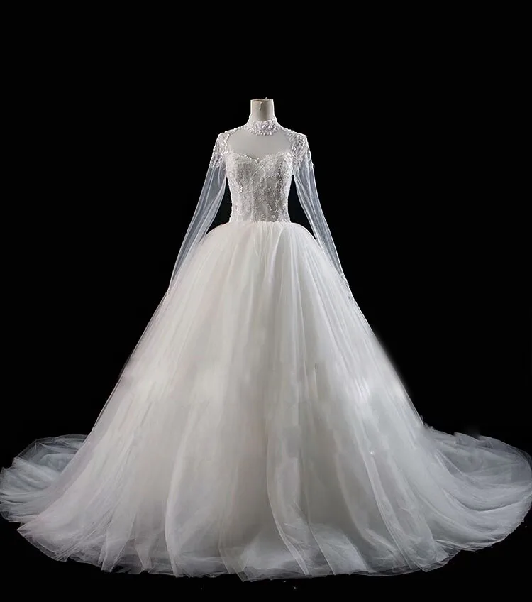 Robe Mariage Musulman Vintage High Neck Long Sleeves Muslim Wedding Dress Pealrs Sequins Lace Appliques Bride Dress W62
Robe Mariage Musulman Vintage High Neck Long Sleeves Muslim Wedding Dress Pealrs Sequins Lace Appliques Bride Dress W62