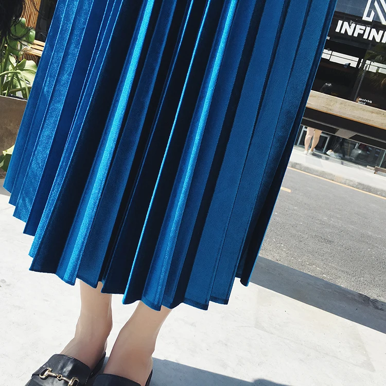 New 2020 Autumn And Winter Skinny Female Velvet Long Skirt Pleated Skirts Pleated Skirt High Waist Women Midi Skirt BZ01
New 2020 Autumn And Winter Skinny Female Velvet Long Skirt Pleated Skirts Pleated Skirt High Waist Women Midi Skirt BZ01