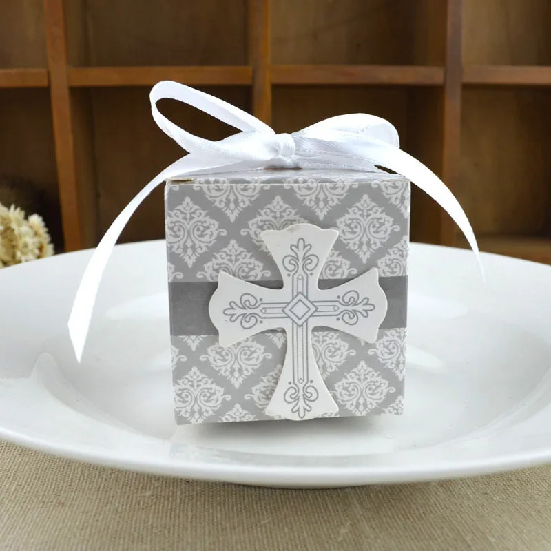 50pcs Cross Candy Boxes Angel Gift Box For Baby Shower Baptism Birthday Wedding First Communion Christening Easter Decoration
50pcs Cross Candy Boxes Angel Gift Box For Baby Shower Baptism Birthday Wedding First Communion Christening Easter Decoration