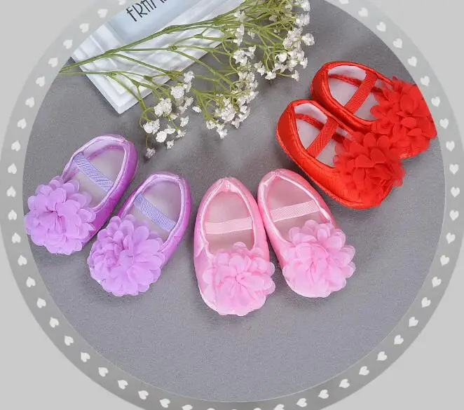Three colors optional Baby Shoes Baby Infant Kids Girl Soft Sole cute chiffon flower Newborn Shoes reborn baby doll Accessories
Three colors optional Baby Shoes Baby Infant Kids Girl Soft Sole cute chiffon flower Newborn Shoes reborn baby doll Accessories