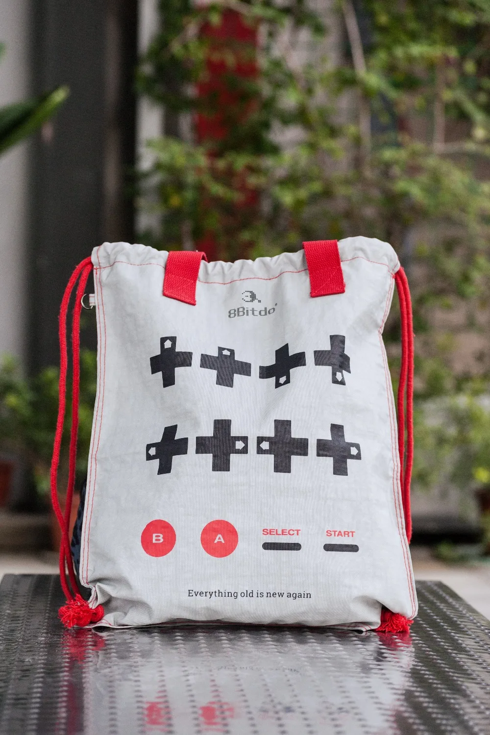 8BitDo CONBAG Strahl Port Tasche Wasserdicht Falten Fadenkreuz Rucksack Spiel Stil
8BitDo CONBAG Strahl Port Tasche Wasserdicht Falten Fadenkreuz Rucksack Spiel Stil