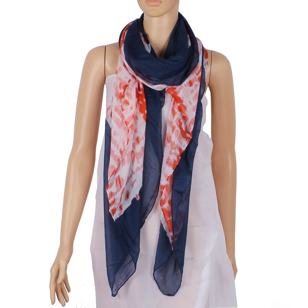 2018 Fashion Brand Designer Classics Polyester Women Scarf With Leopard Print Luxury Design Summer Large Big Shawls Oversize
2018 Fashion Brand Designer Classics Polyester Women Scarf With Leopard Print Luxury Design Summer Large Big Shawls Oversize