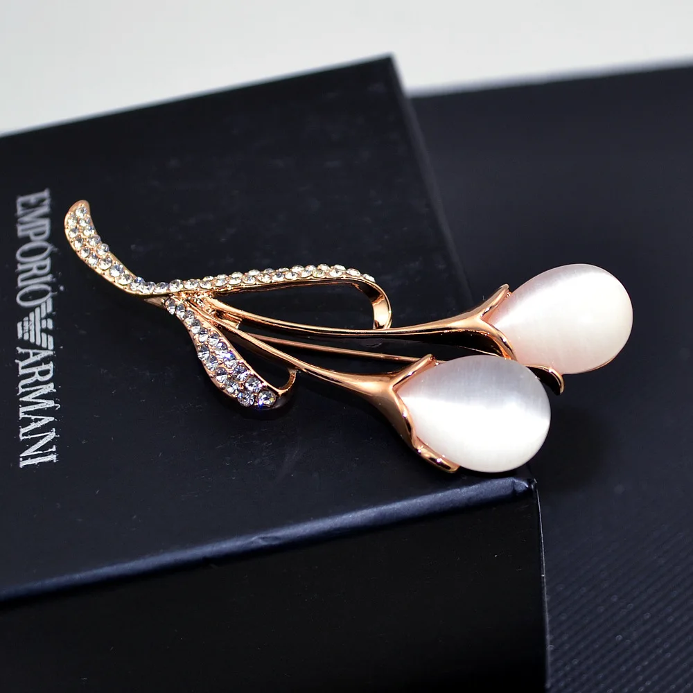 JUJIE Fashion Opals Flower Brooches For Women 2019 Female Rhinestone Brooch Pins Corsage Dress Plant Jewelry Dropshipping
JUJIE Fashion Opals Flower Brooches For Women 2019 Female Rhinestone Brooch Pins Corsage Dress Plant Jewelry Dropshipping