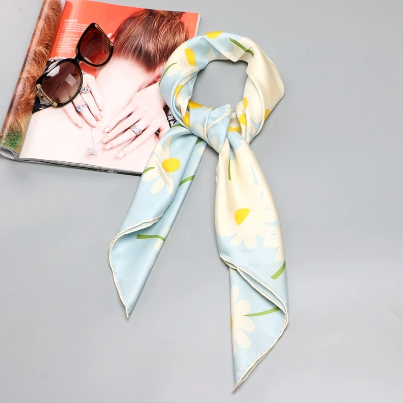 Daisy Flower Print 100% Silk Twill Scarf Hijab Foulard Large Square Silk Scarf Shawl Fashion Accessories Hand Rolled 90x90cm
Daisy Flower Print 100% Silk Twill Scarf Hijab Foulard Large Square Silk Scarf Shawl Fashion Accessories Hand Rolled 90x90cm