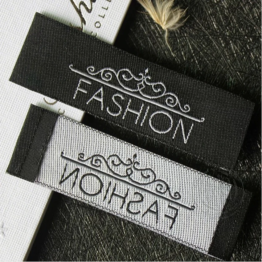 

Customize 1000 pcs/lot Wood shuttle satin woven label selvage edge damask clothing labels fabric sewing tags