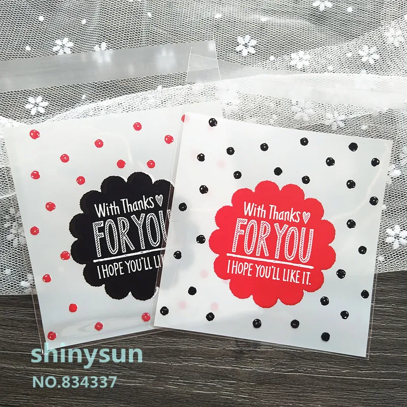 100pcs/lot 2 colors Plastic cookie packaging bags,10x10cm cake bag,cupcake wrapper gift bag
100pcs/lot 2 colors Plastic cookie packaging bags,10x10cm cake bag,cupcake wrapper gift bag